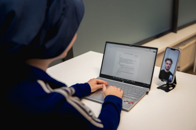 Bestaat er een goede werkhouding bij ergonomisch werken?